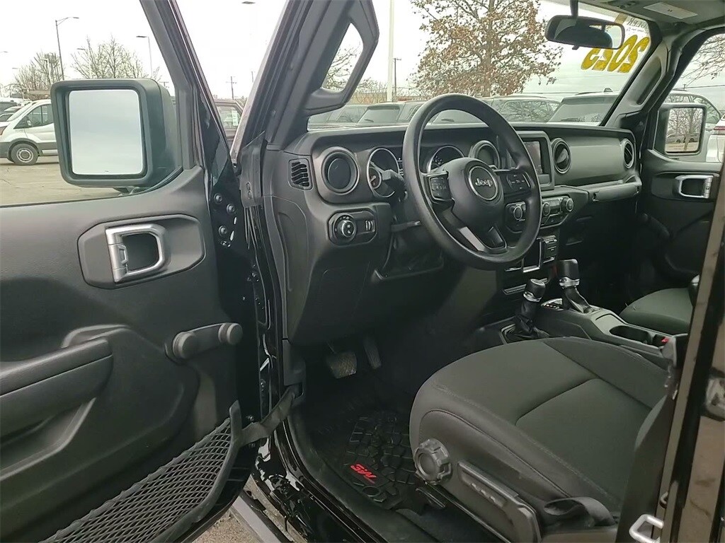 2023 JEEP GLADIATOR - Image 21