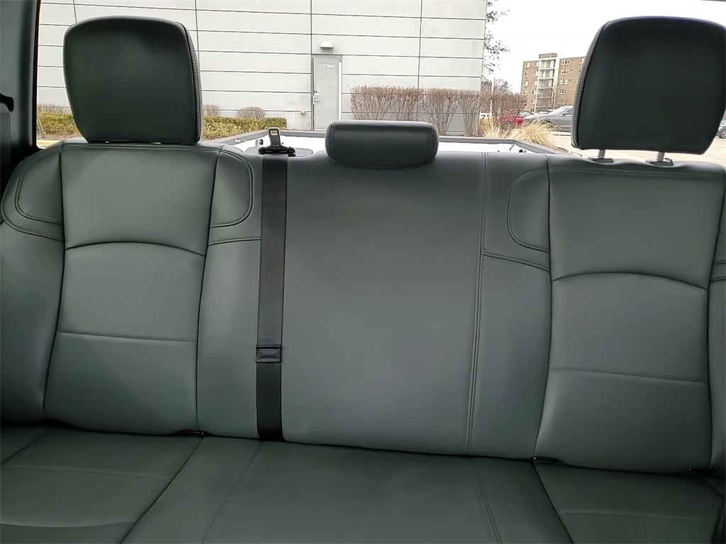 2024 RAM 3500 - Image 33