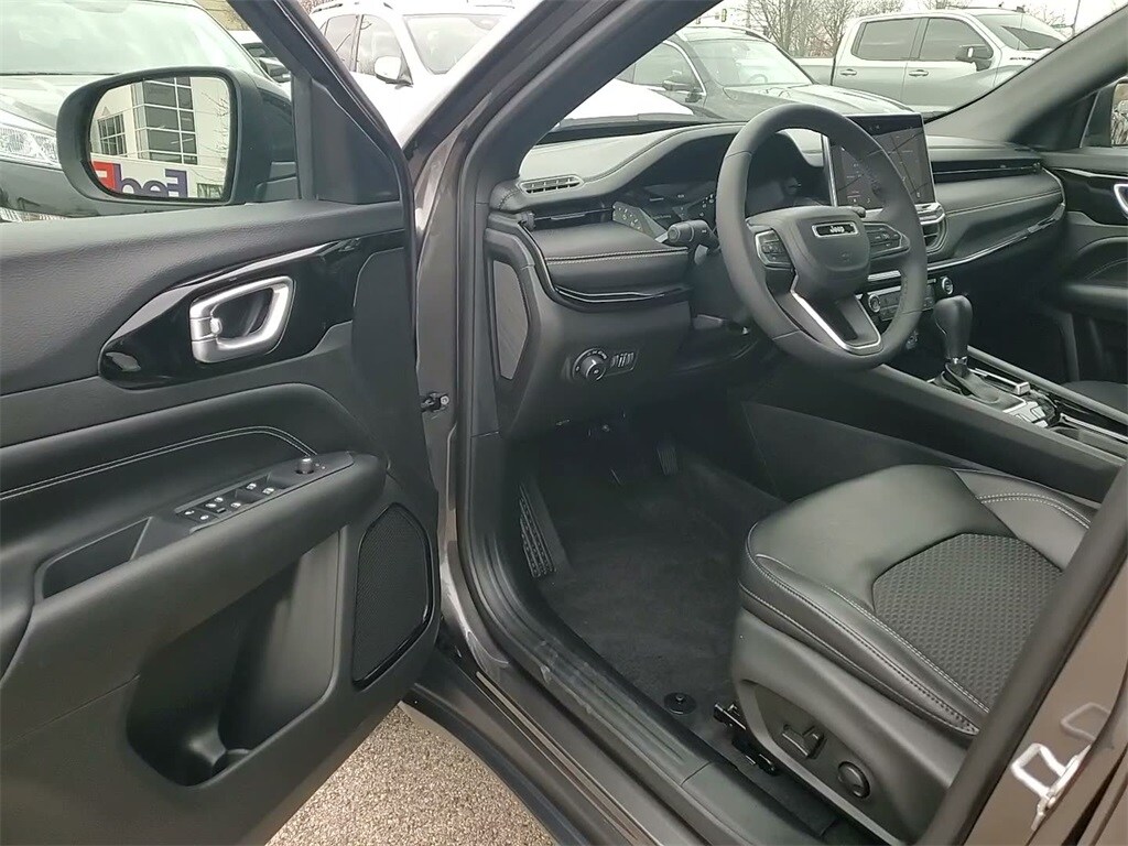 2023 JEEP COMPASS - Image 20