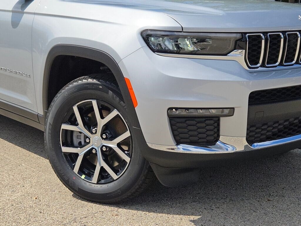New 2025 Jeep Grand Cherokee L Limited SUV