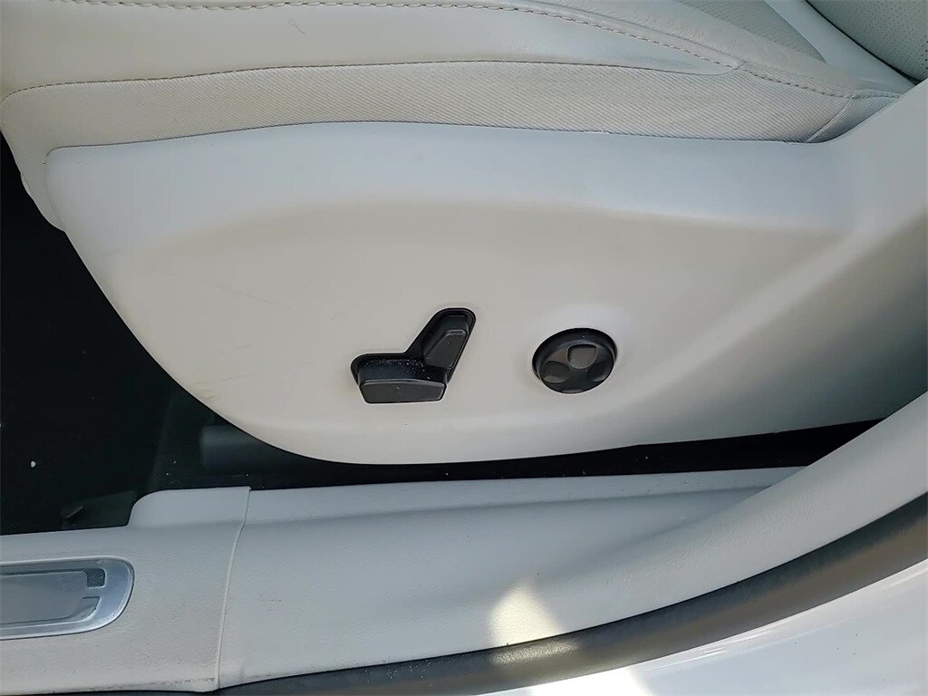 2020 JEEP CHEROKEE - Image 13