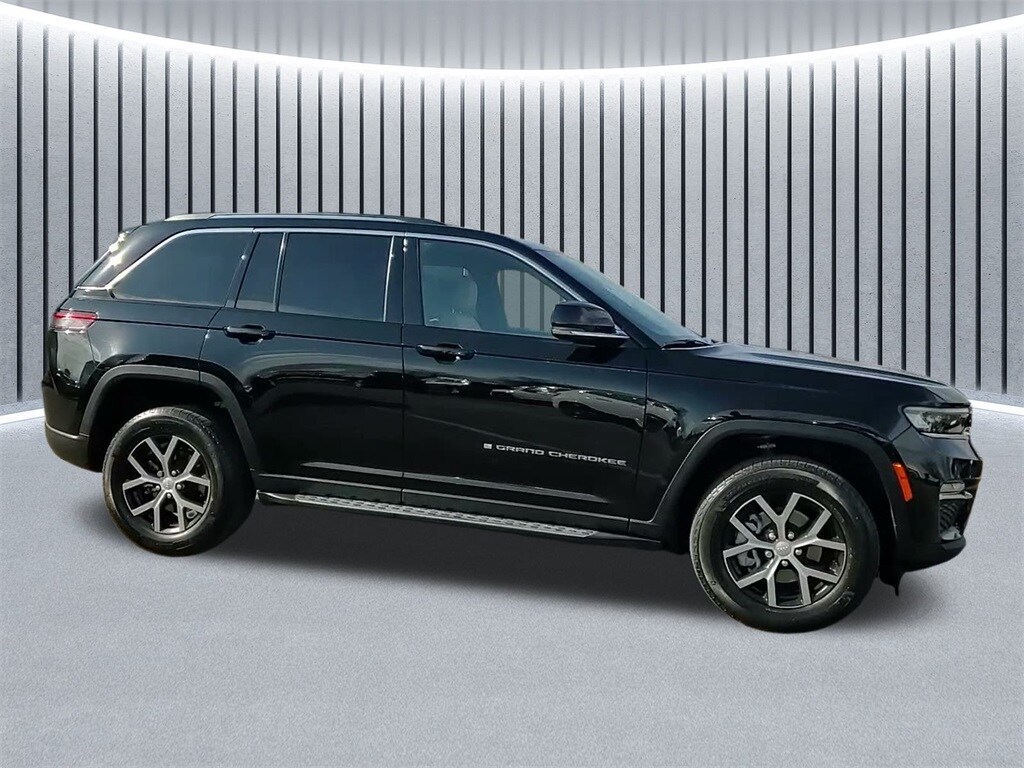 2023 JEEP GRAND CHEROKEE - Image 2