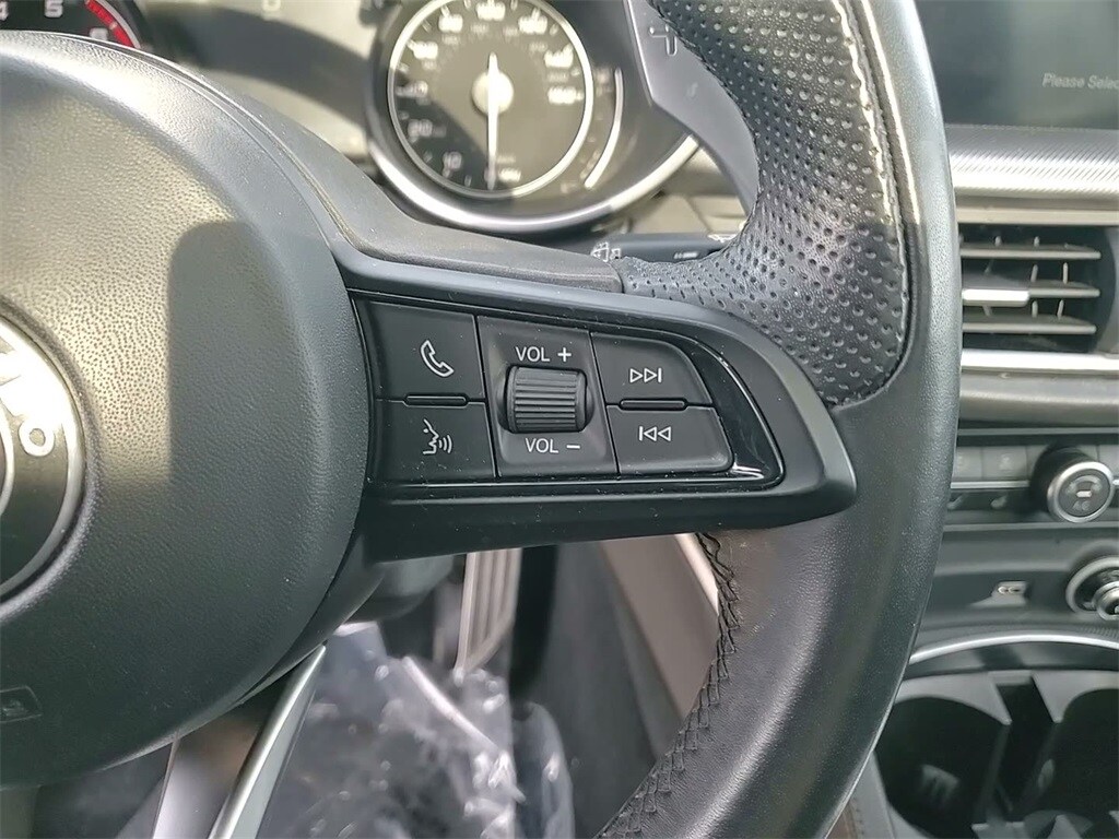 2022 ALFA ROMEO STELVIO - Image 27