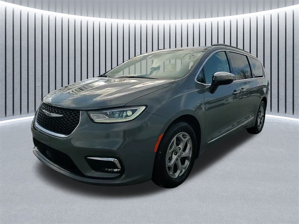 2023 CHRYSLER PACIFICA - Image 17