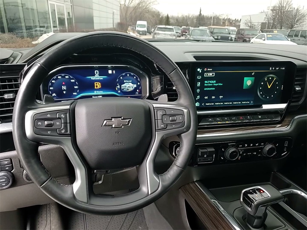 2023 CHEVROLET SILVERADO - Image 37