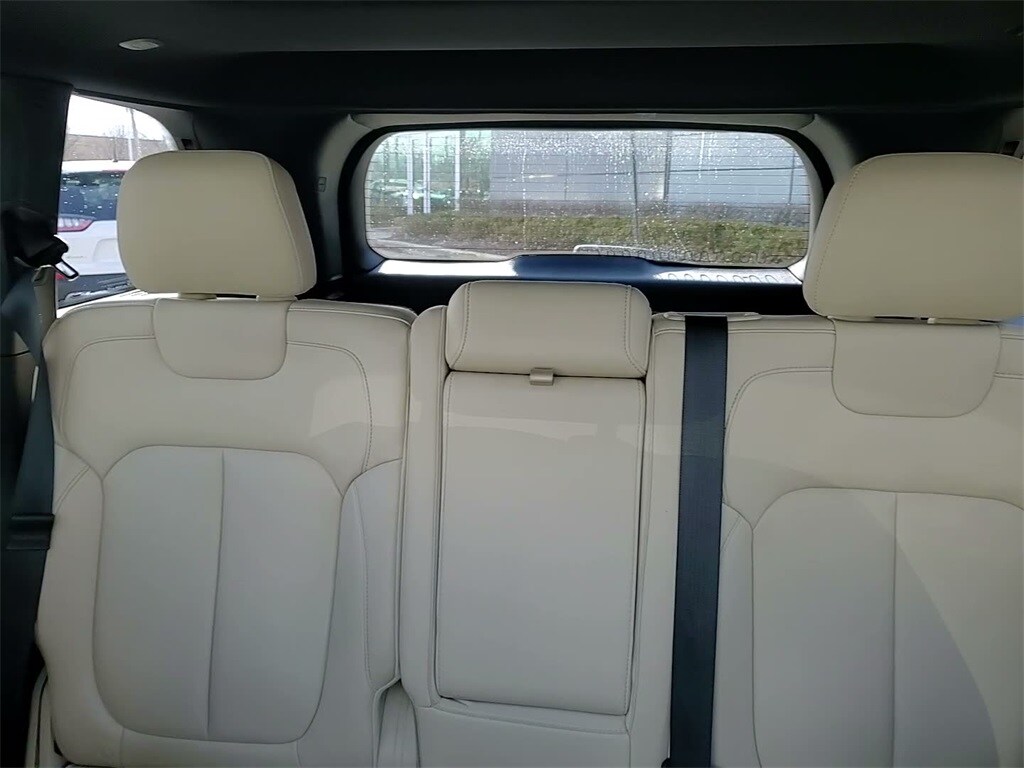 2023 JEEP GRAND CHEROKEE - Image 31