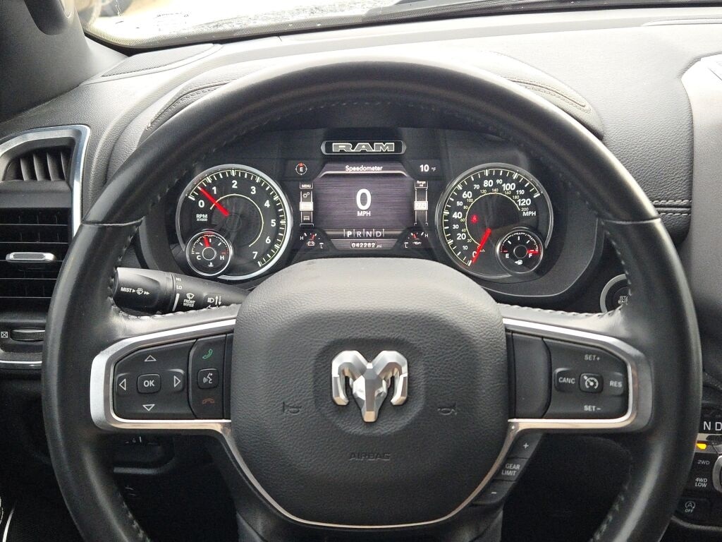 2023 RAM 1500 - Image 32