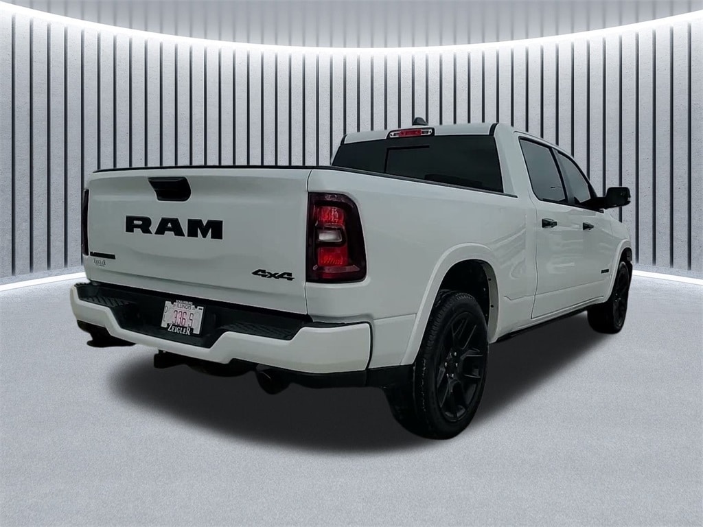 2025 RAM 1500 - Image 10