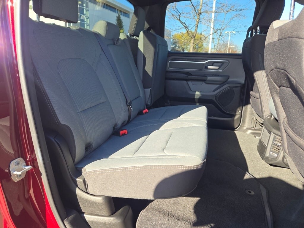 2022 RAM 1500 - Image 9