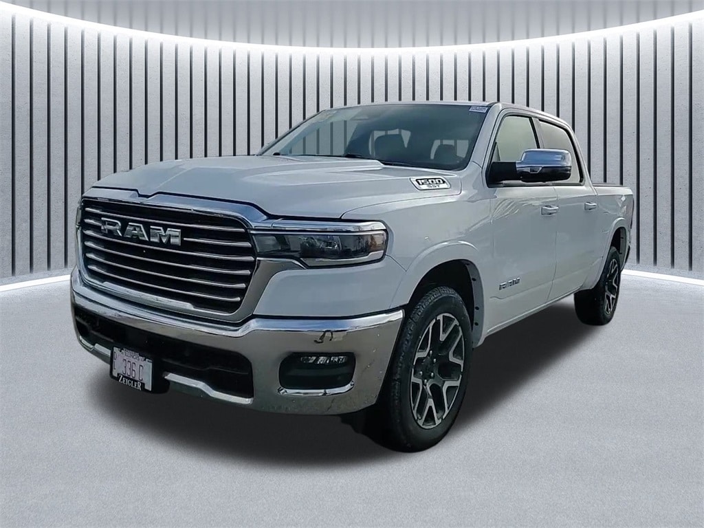 2025 RAM 1500 - Image 7