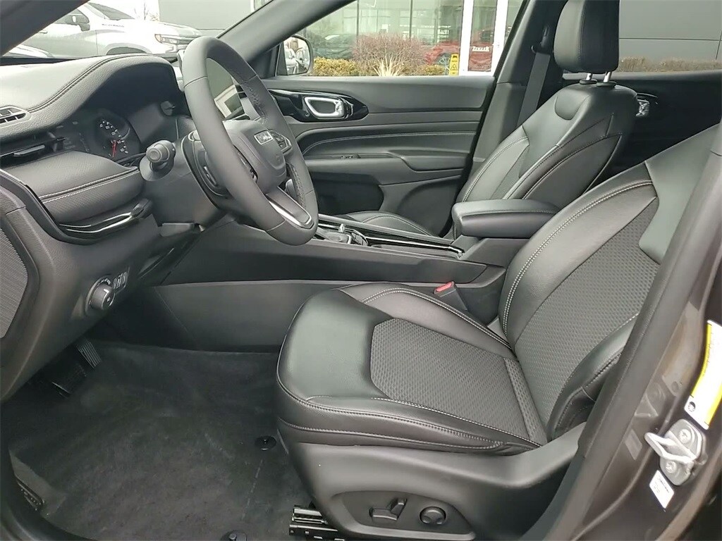 2023 JEEP COMPASS - Image 21