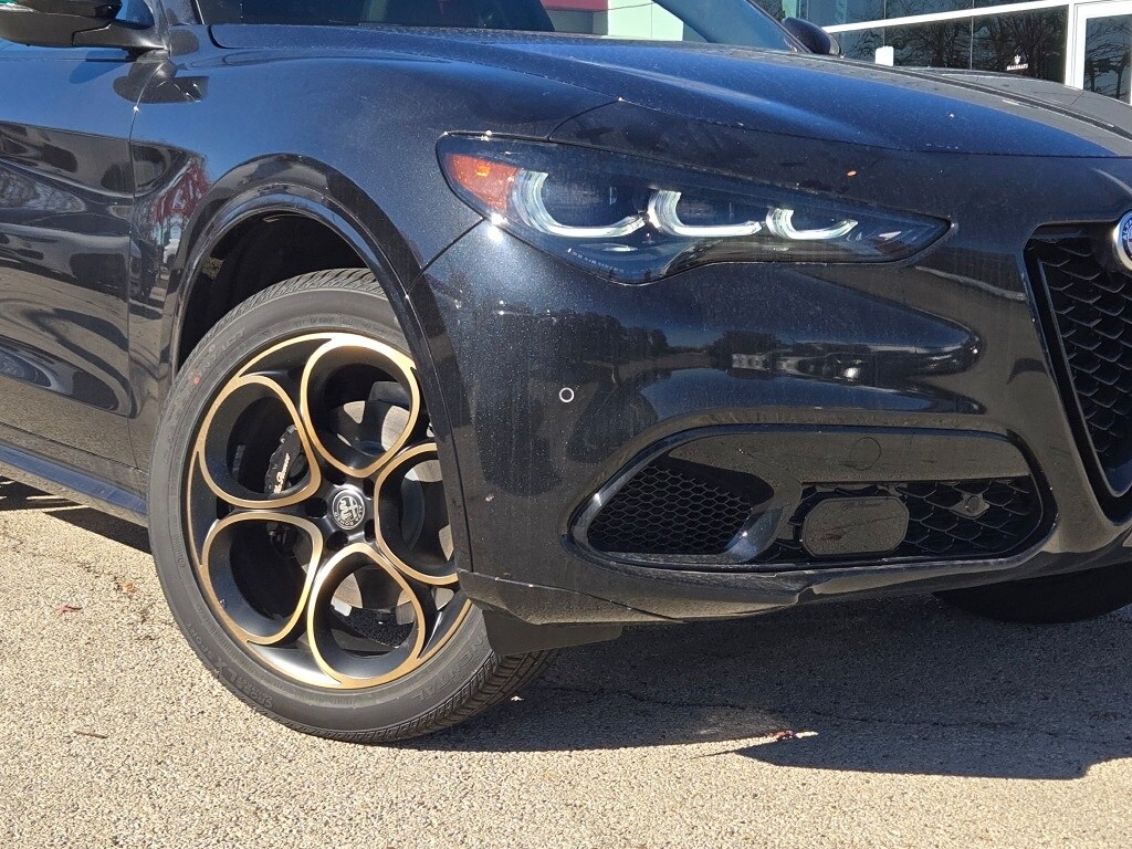 New 2025 Alfa Romeo Stelvio SUV