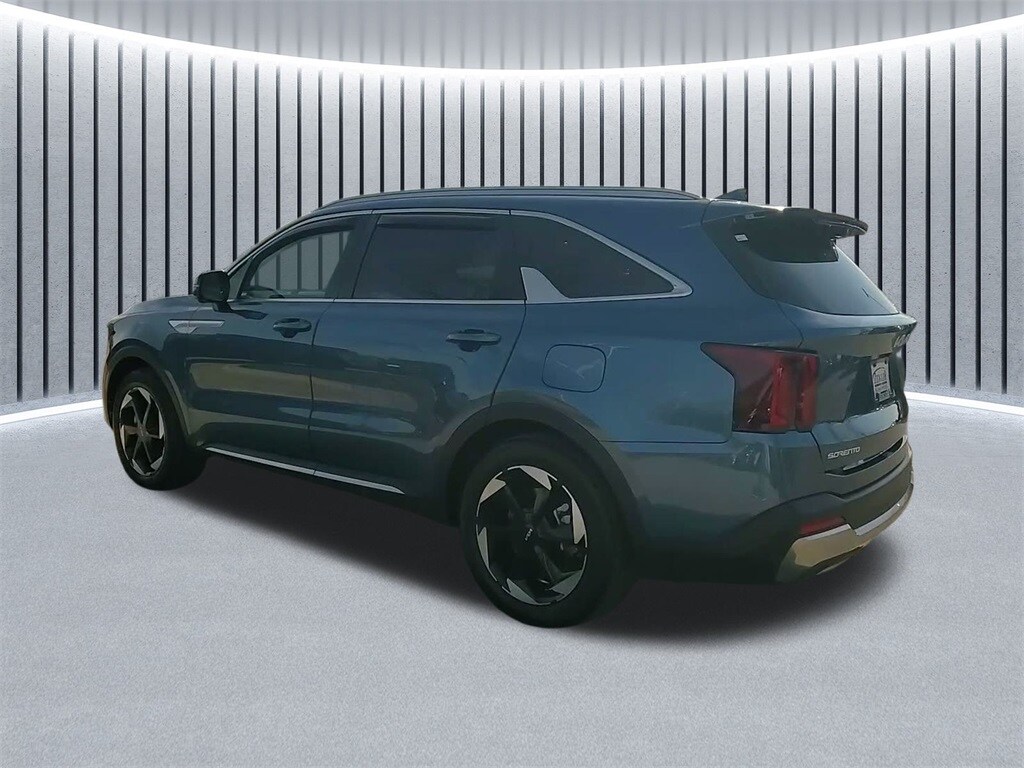 2025 KIA SORENTO - Image 13