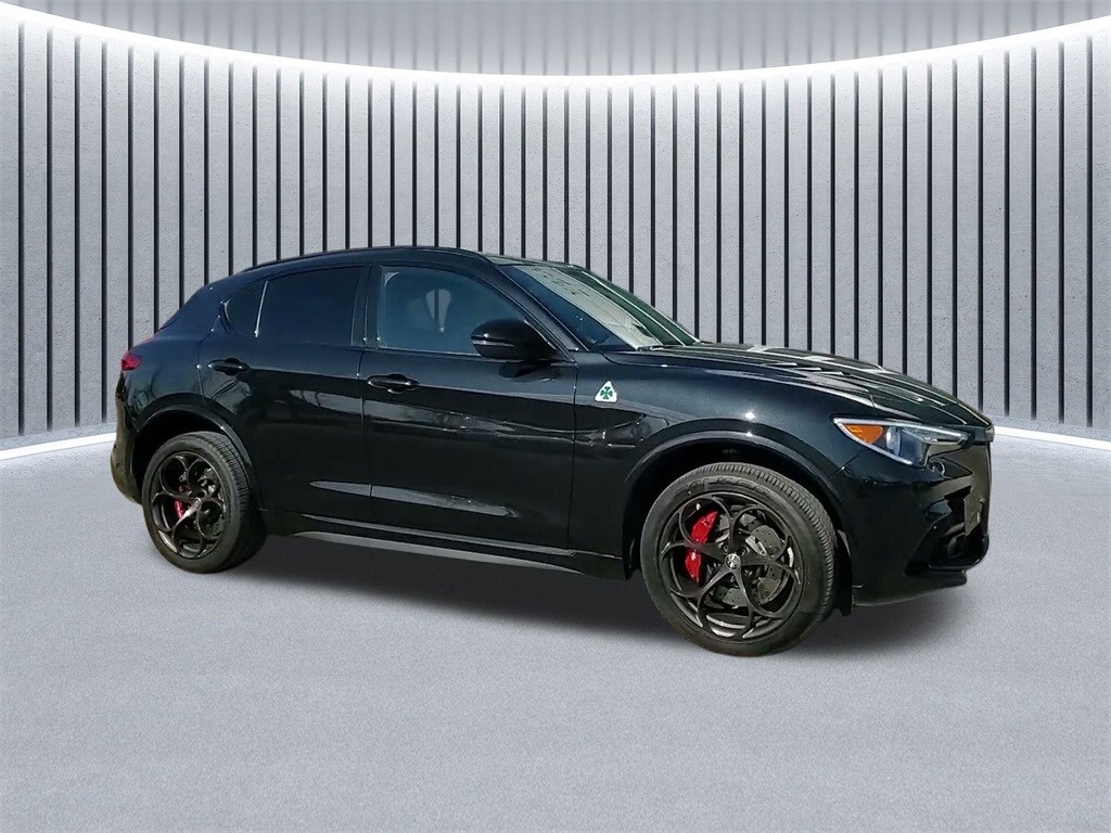 2023 ALFA ROMEO STELVIO - Image 4