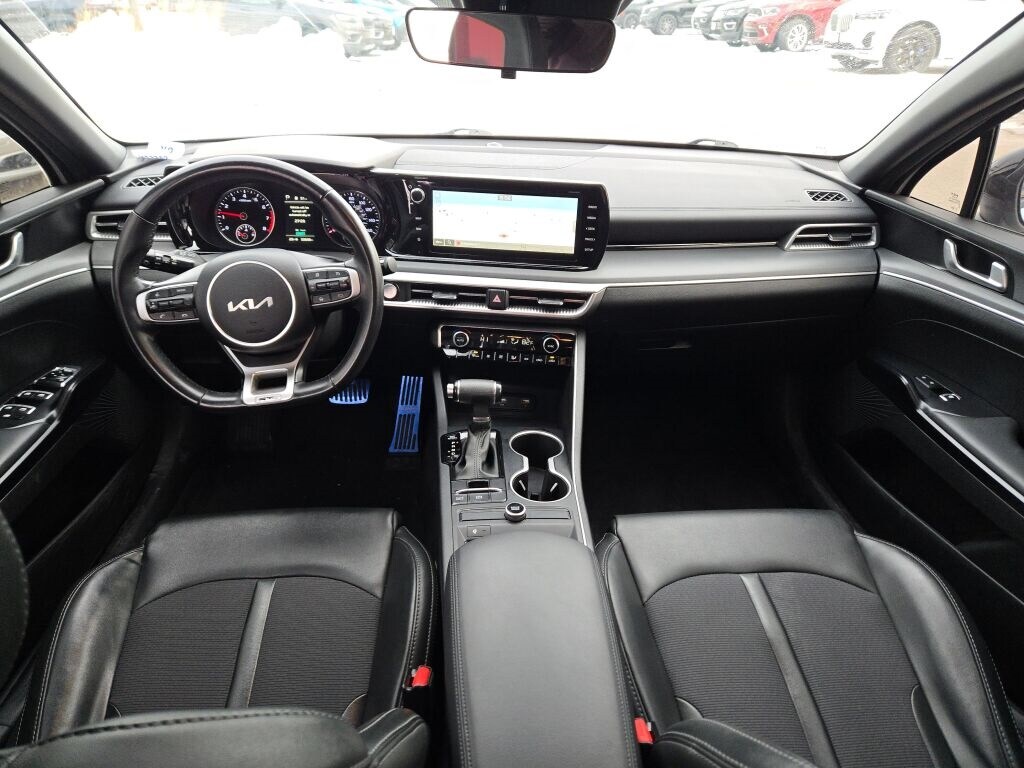 2023 KIA K5 - Image 17