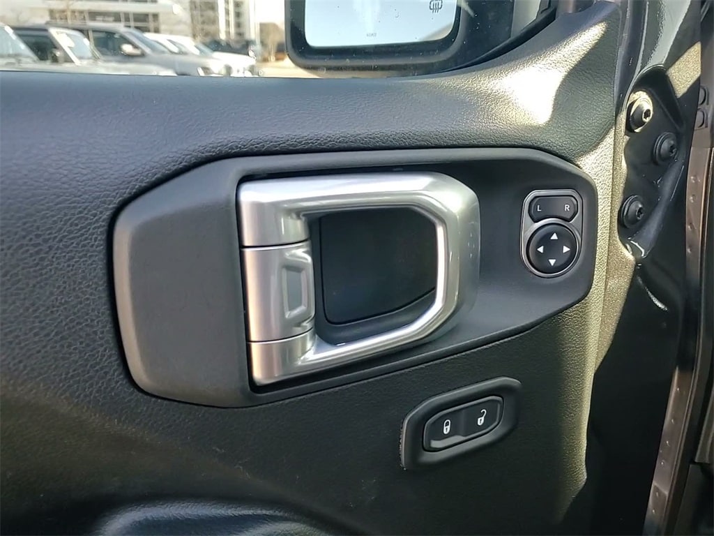 2022 JEEP WRANGLER - Image 22