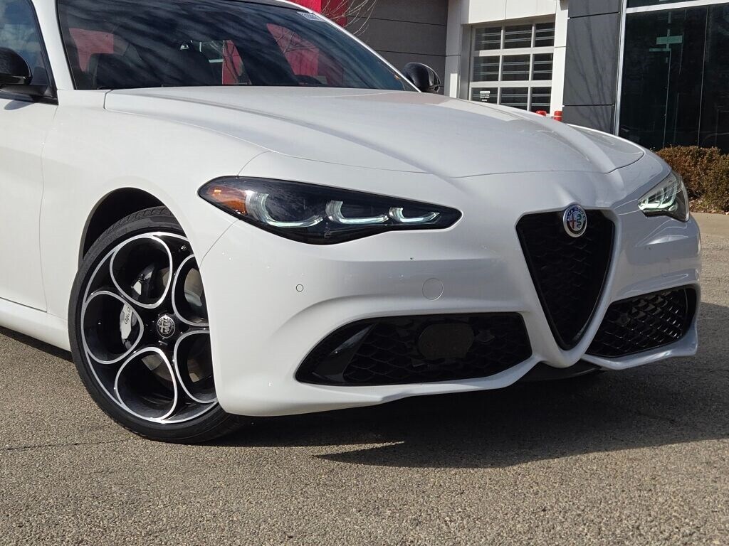 New 2025 Alfa Romeo Giulia Sedan