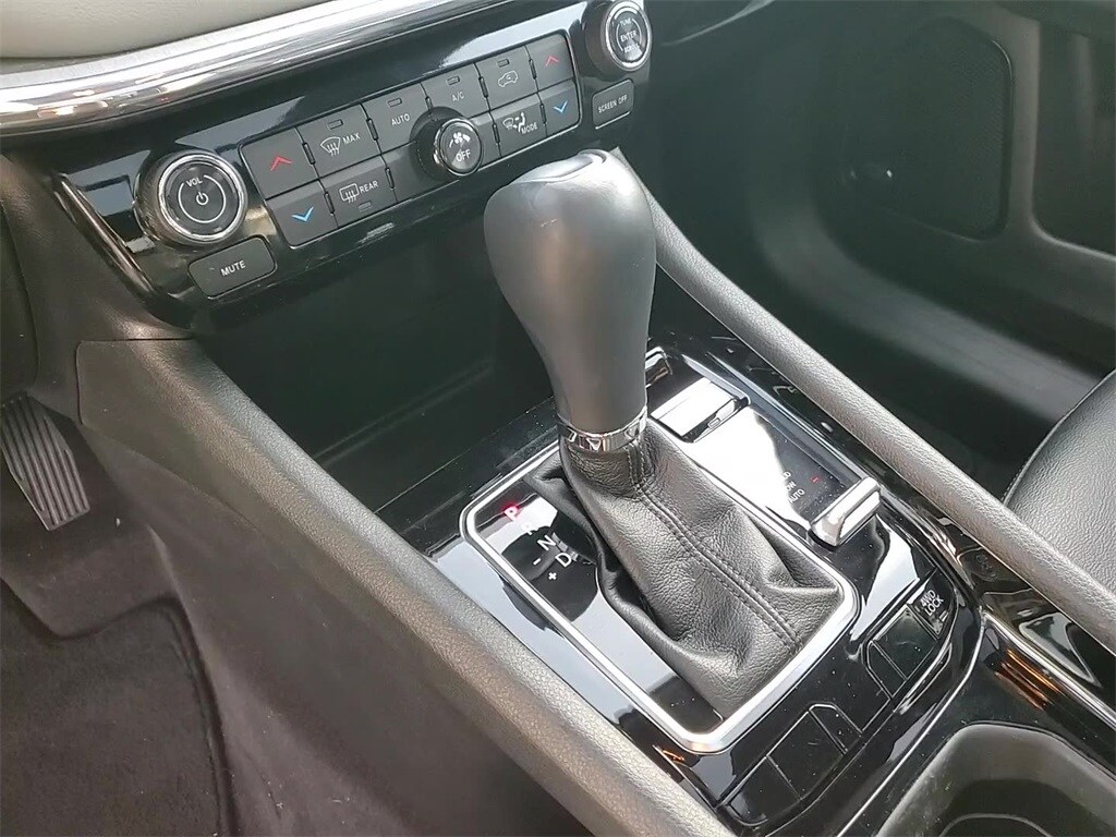 2024 JEEP COMPASS - Image 17