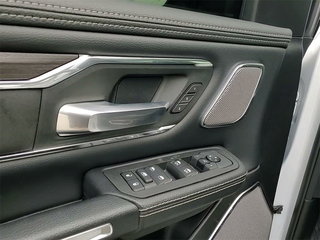 2025 RAM 1500 - Image 25