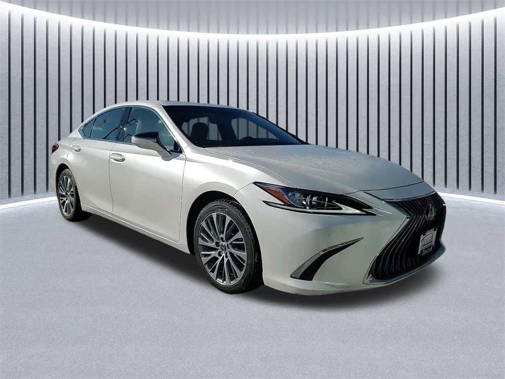 2021 LEXUS ES - Image 1