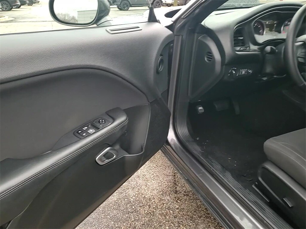 2019 DODGE CHALLENGER - Image 9