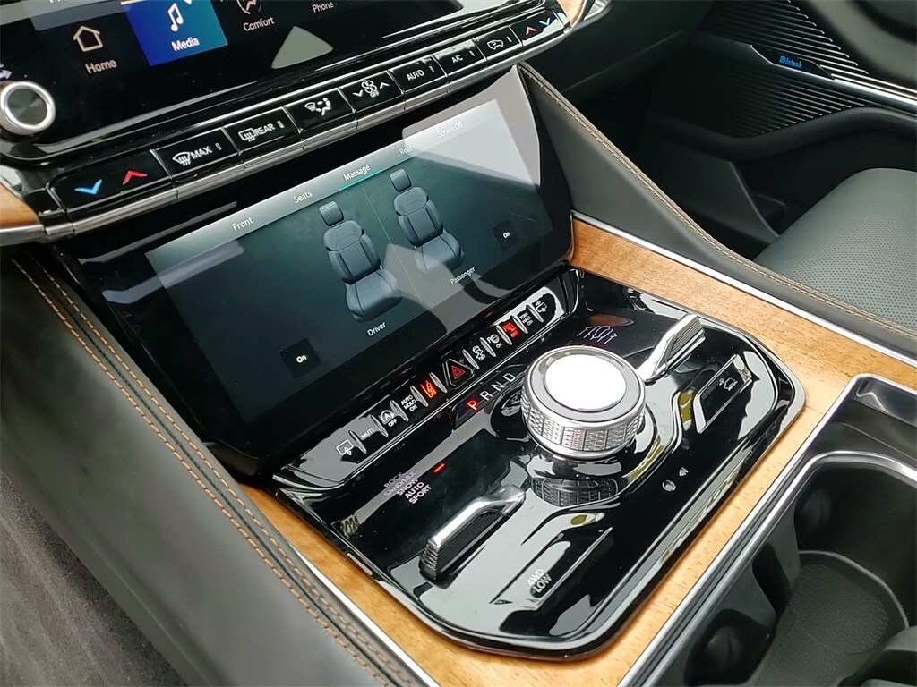 2024 JEEP GRAND WAGONEER L - Image 35