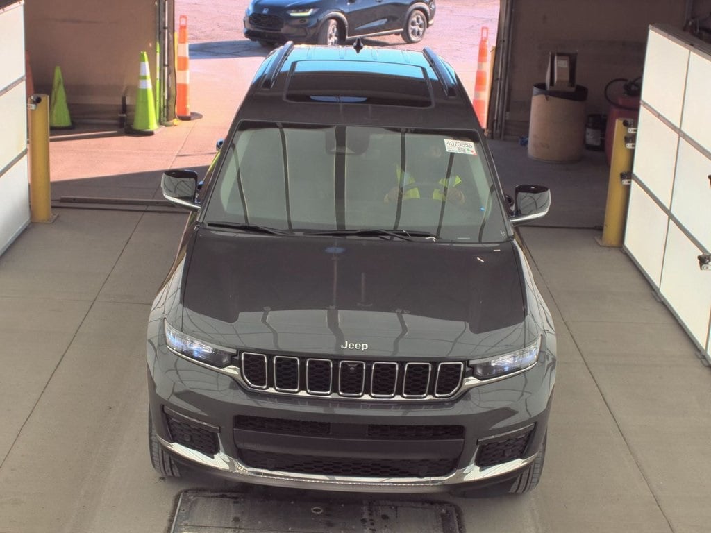 2023 JEEP GRAND CHEROKEE L - Image 2