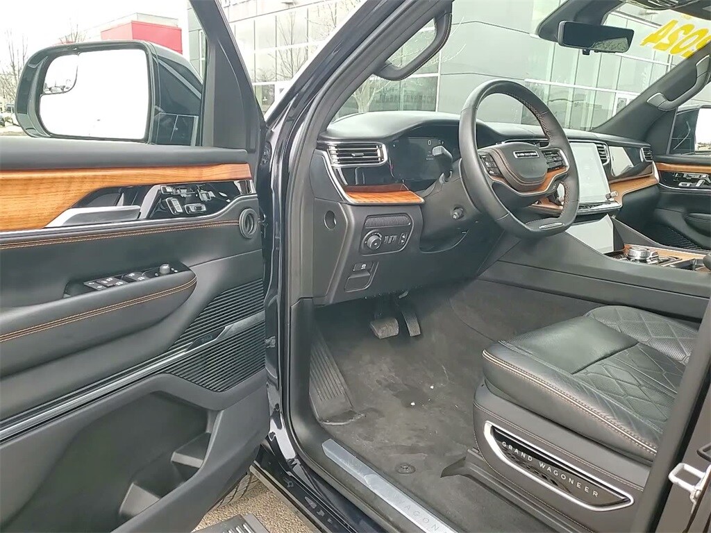2024 JEEP GRAND WAGONEER L - Image 25