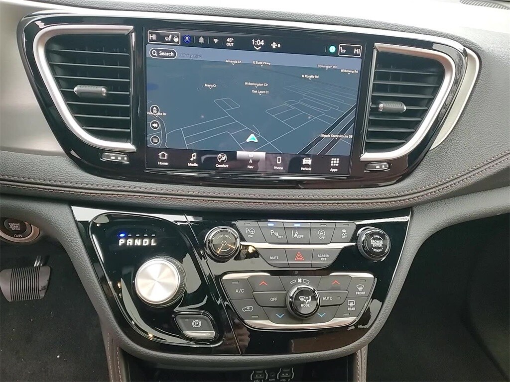 2025 CHRYSLER PACIFICA - Image 17