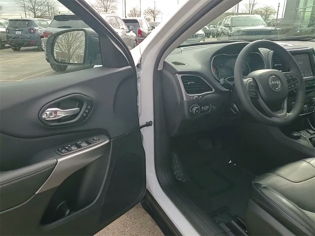 2022 JEEP CHEROKEE - Image 18