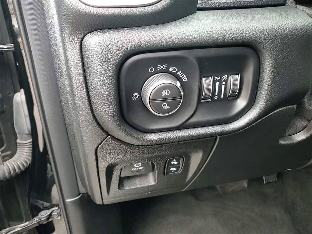 2021 RAM 1500 - Image 28