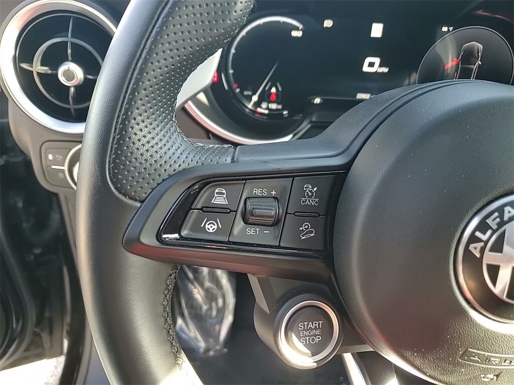 2024 ALFA ROMEO STELVIO - Image 28