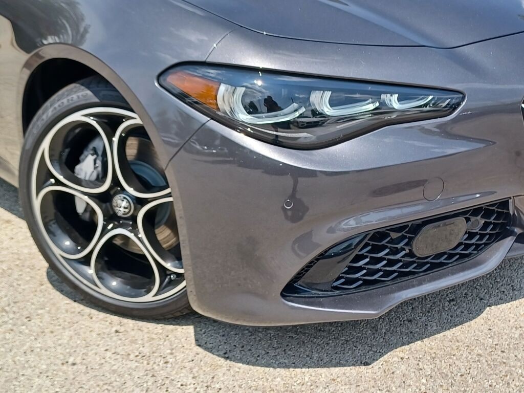2024 ALFA ROMEO GIULIA (952) - Image 3