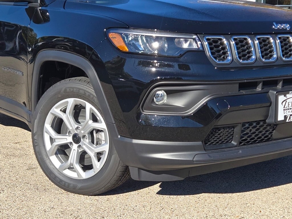 New 2026 Jeep Compass Latitude SUV
