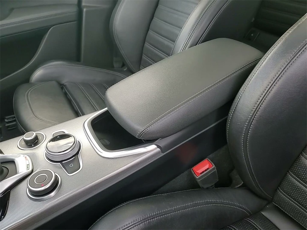 2022 ALFA ROMEO STELVIO - Image 34