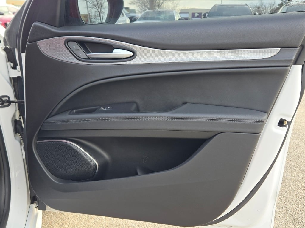 2022 ALFA ROMEO STELVIO - Image 8