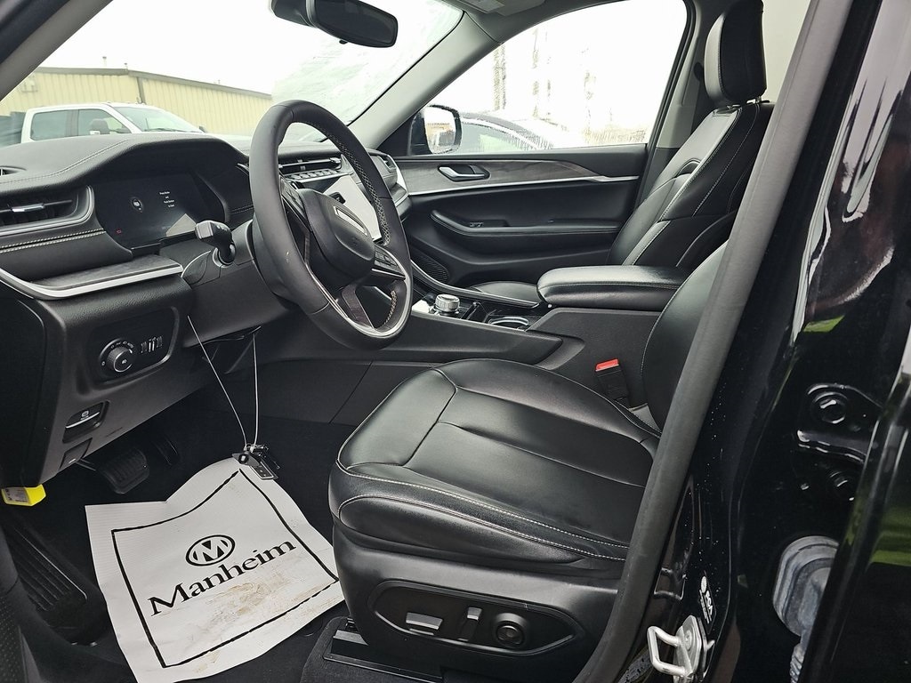 2023 JEEP GRAND CHEROKEE - Image 6