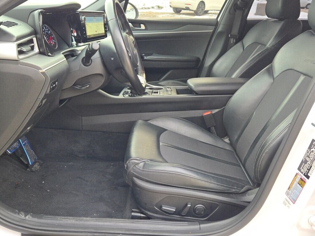 2023 KIA K5 - Image 21