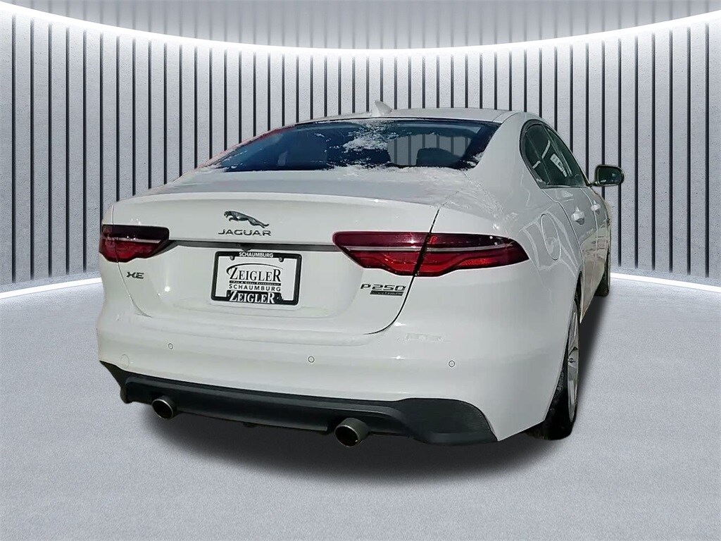 2020 JAGUAR XE - Image 9