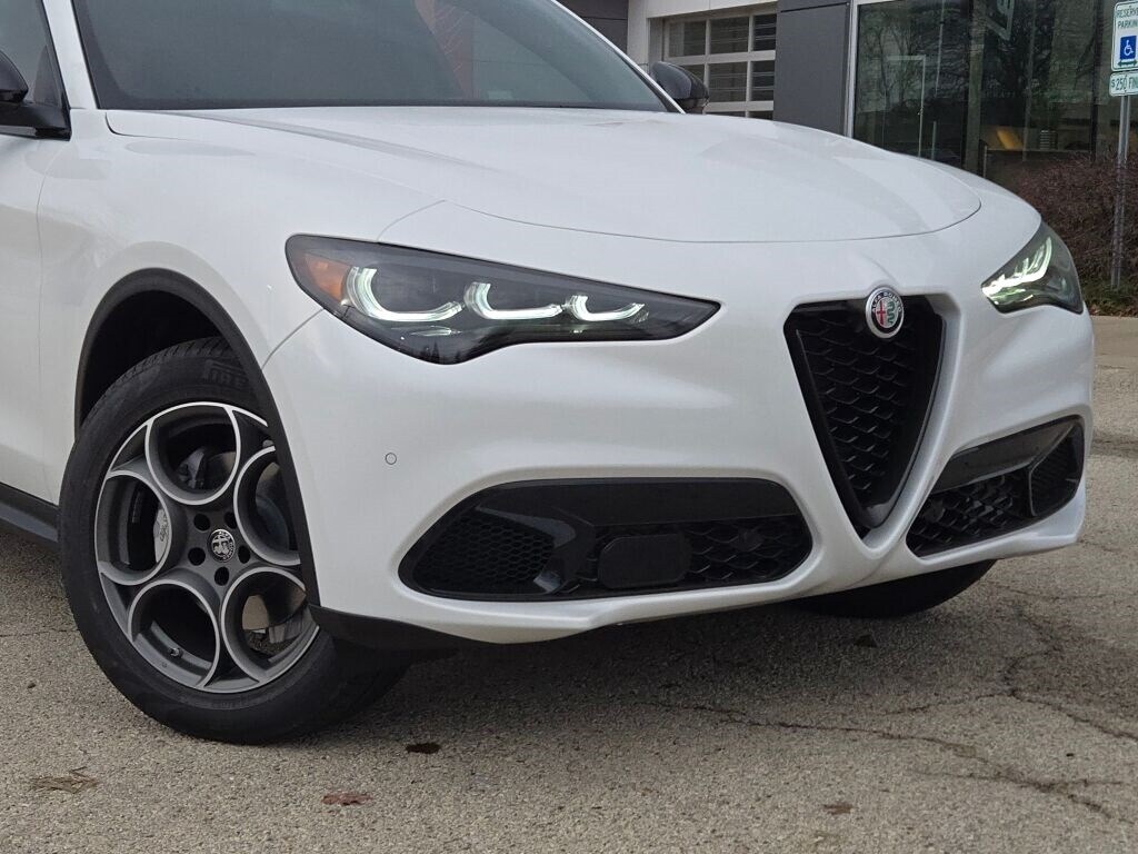 New 2025 Alfa Romeo Stelvio SUV
