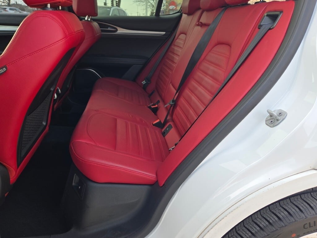 2022 ALFA ROMEO STELVIO - Image 18
