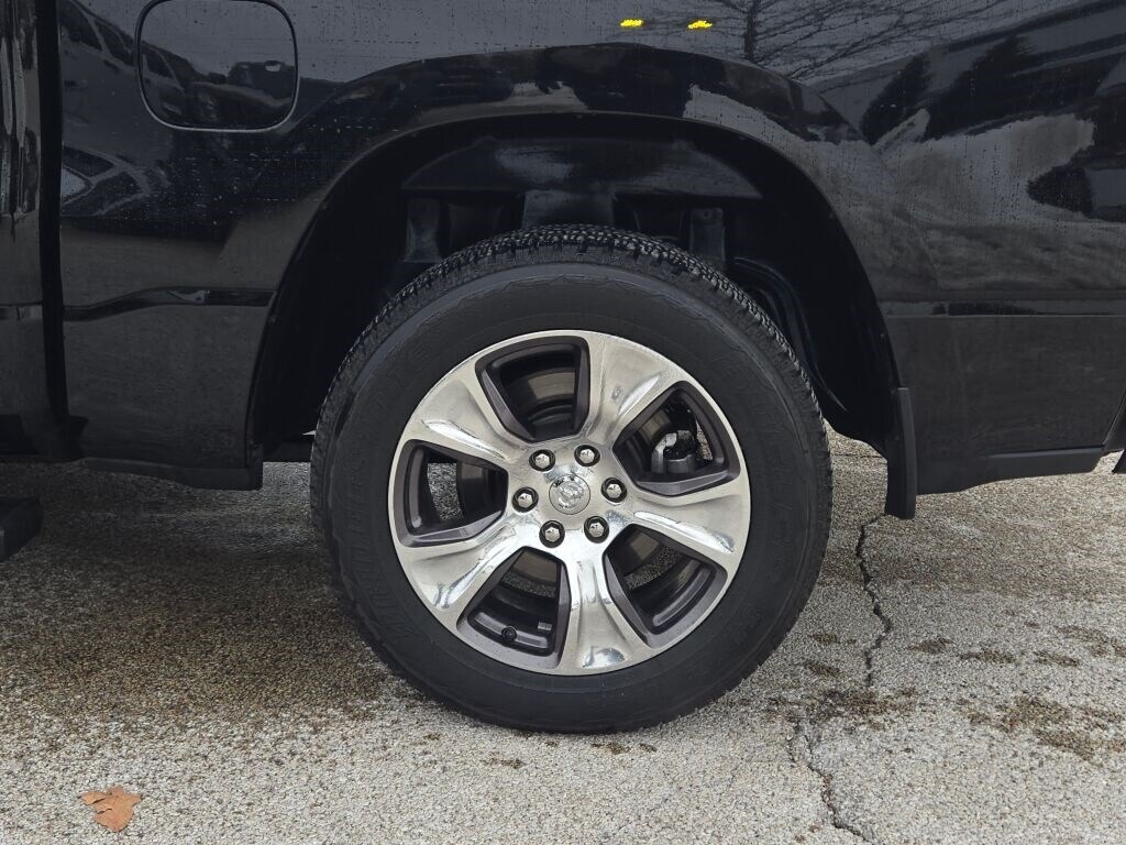 2023 RAM 1500 - Image 16