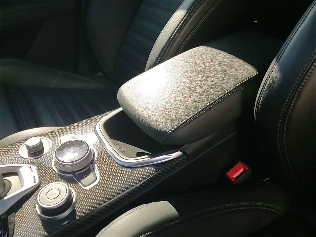 2023 ALFA ROMEO STELVIO - Image 33