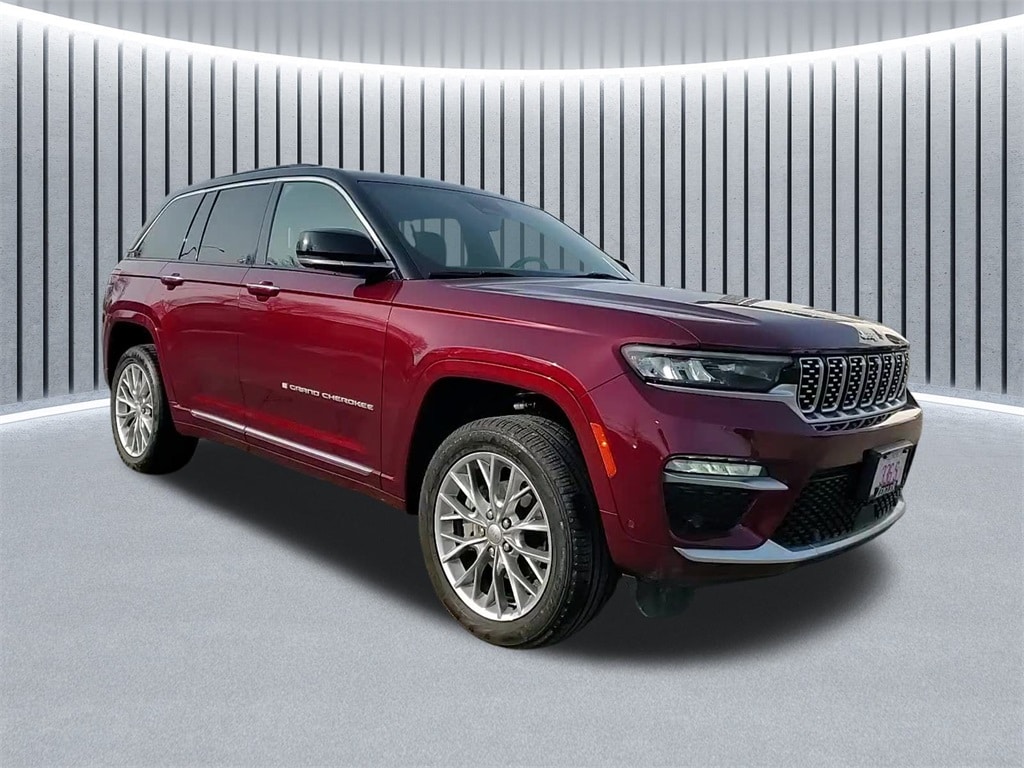 2025 JEEP GRAND CHEROKEE - Image 1