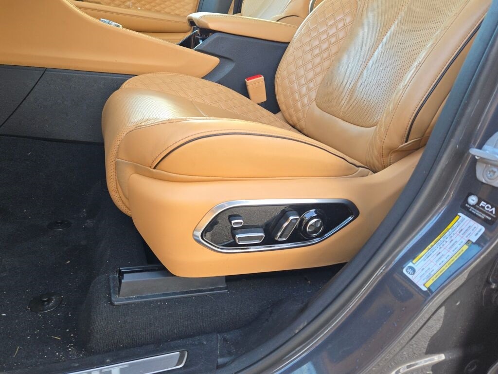 2024 JEEP GRAND CHEROKEE L - Image 28