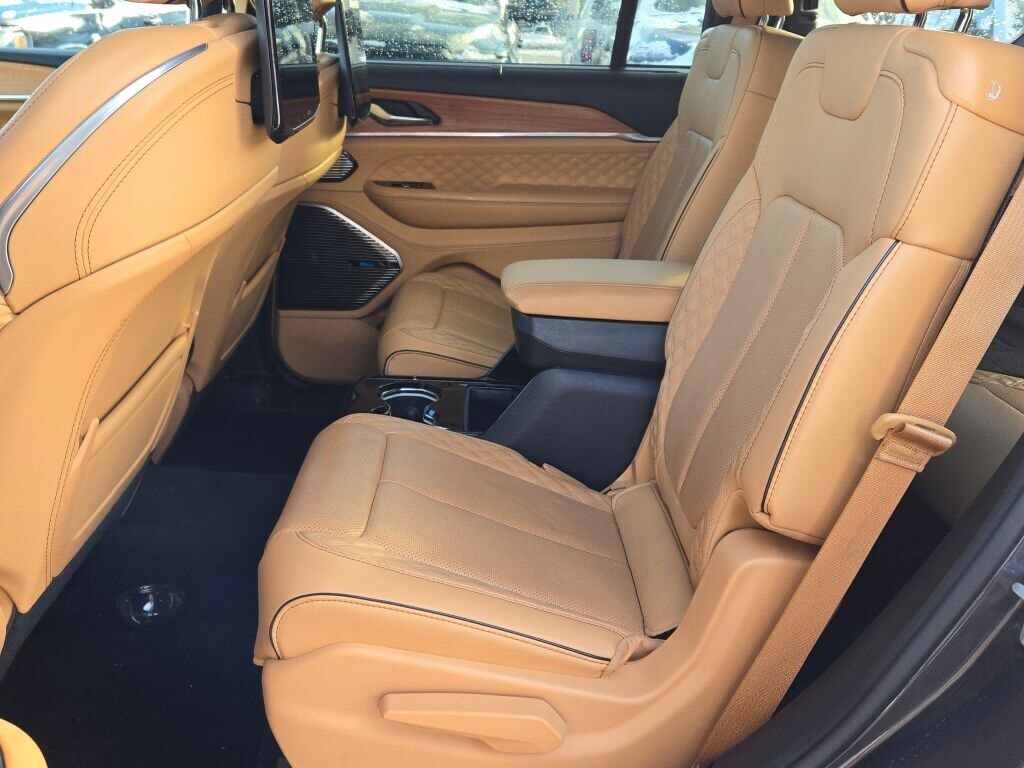 2024 JEEP GRAND CHEROKEE L - Image 21