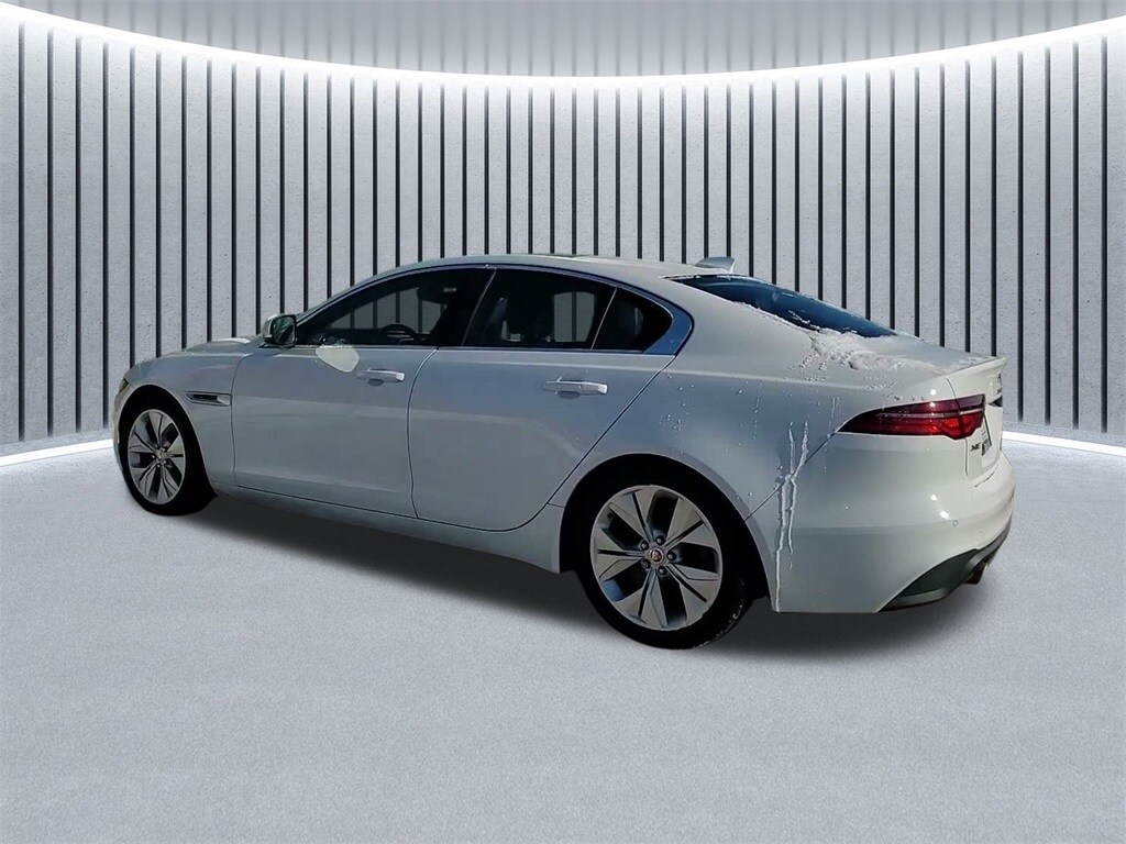 2020 JAGUAR XE - Image 12