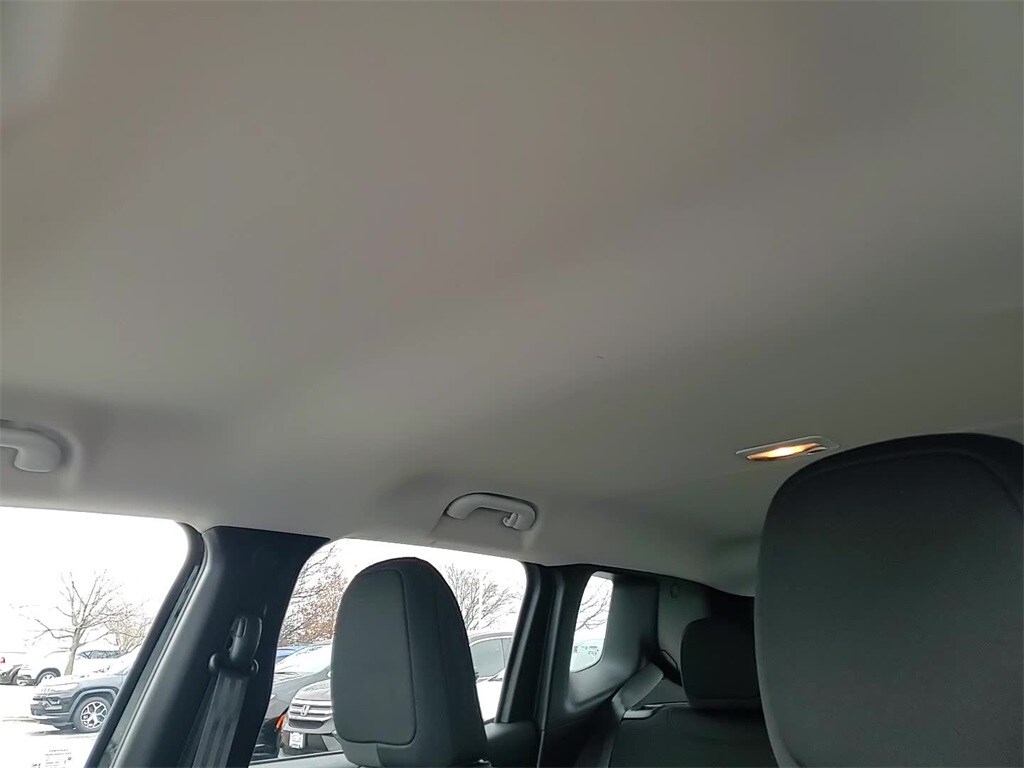 2023 JEEP RENEGADE - Image 20