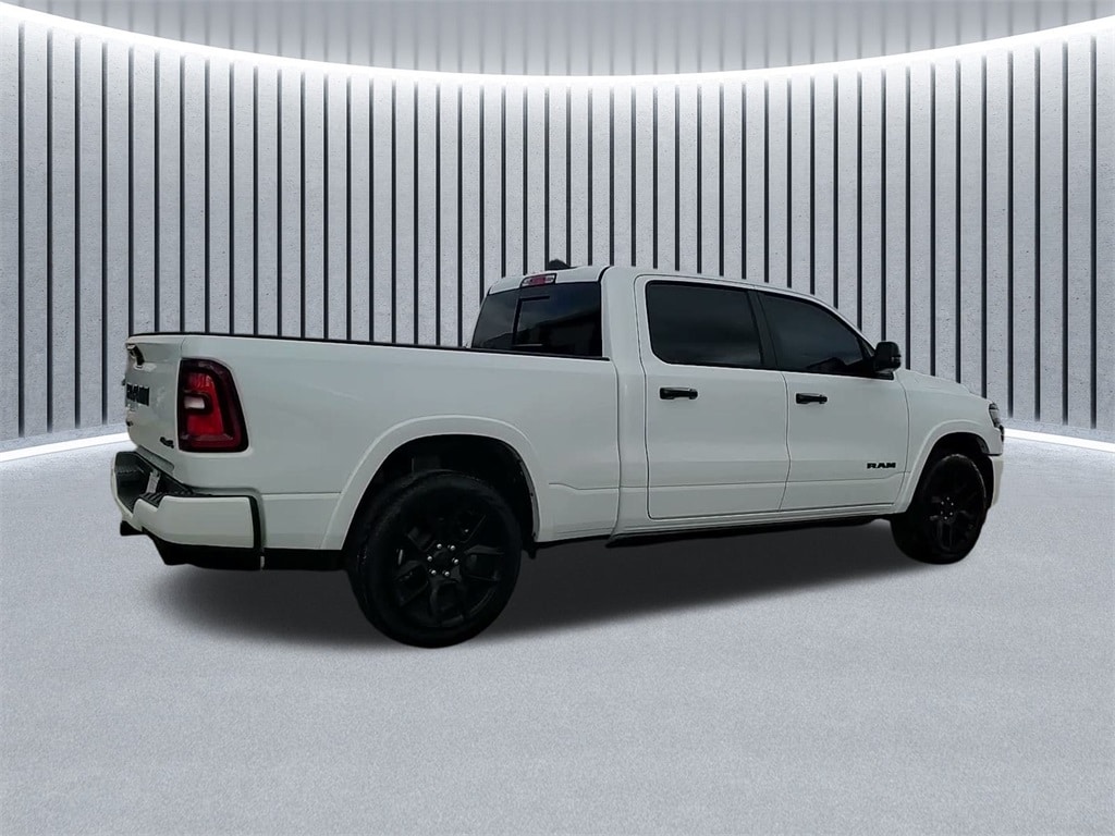 2025 RAM 1500 - Image 8