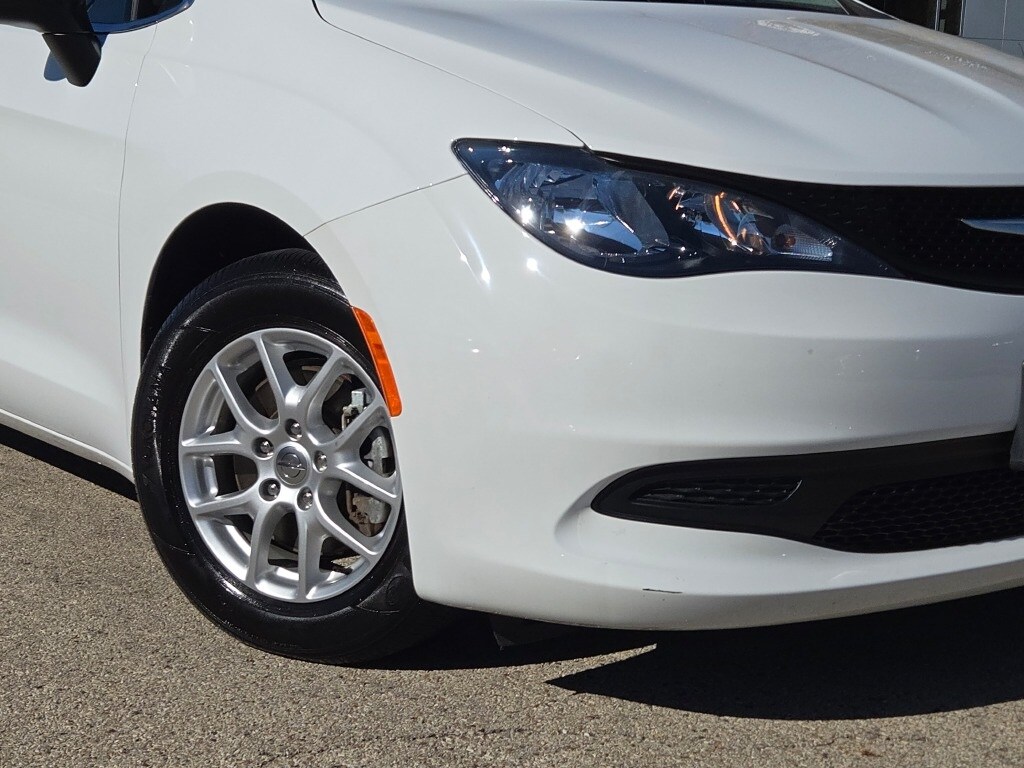 Certified 2021 Chrysler Voyager LX Van Passenger Van